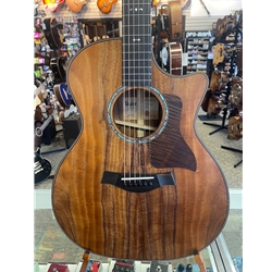 Taylor 724ce Acoustic-Electric Guitar
